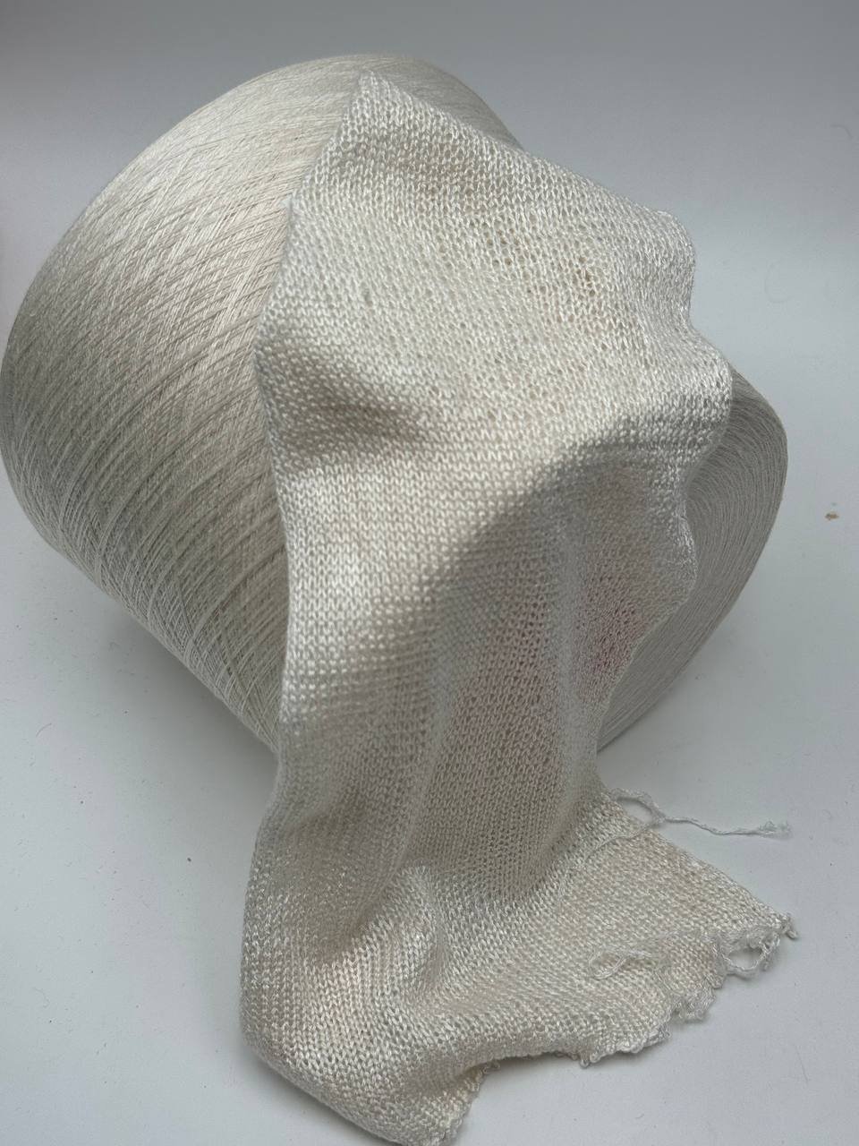 AVVOLGENTE - 85%VI 15%SE yarn - by Zegna Baruffa