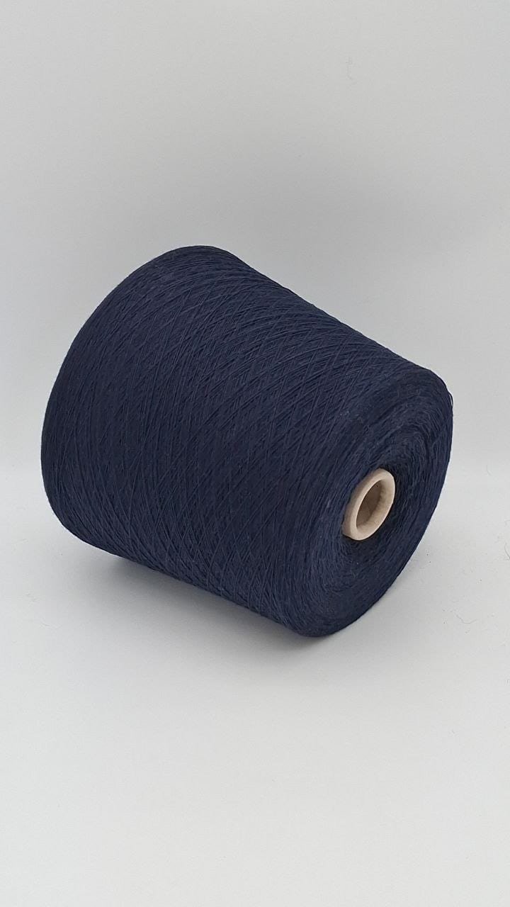 Dorothy - 90%WV 10%WS yarn - by Papi Fabio