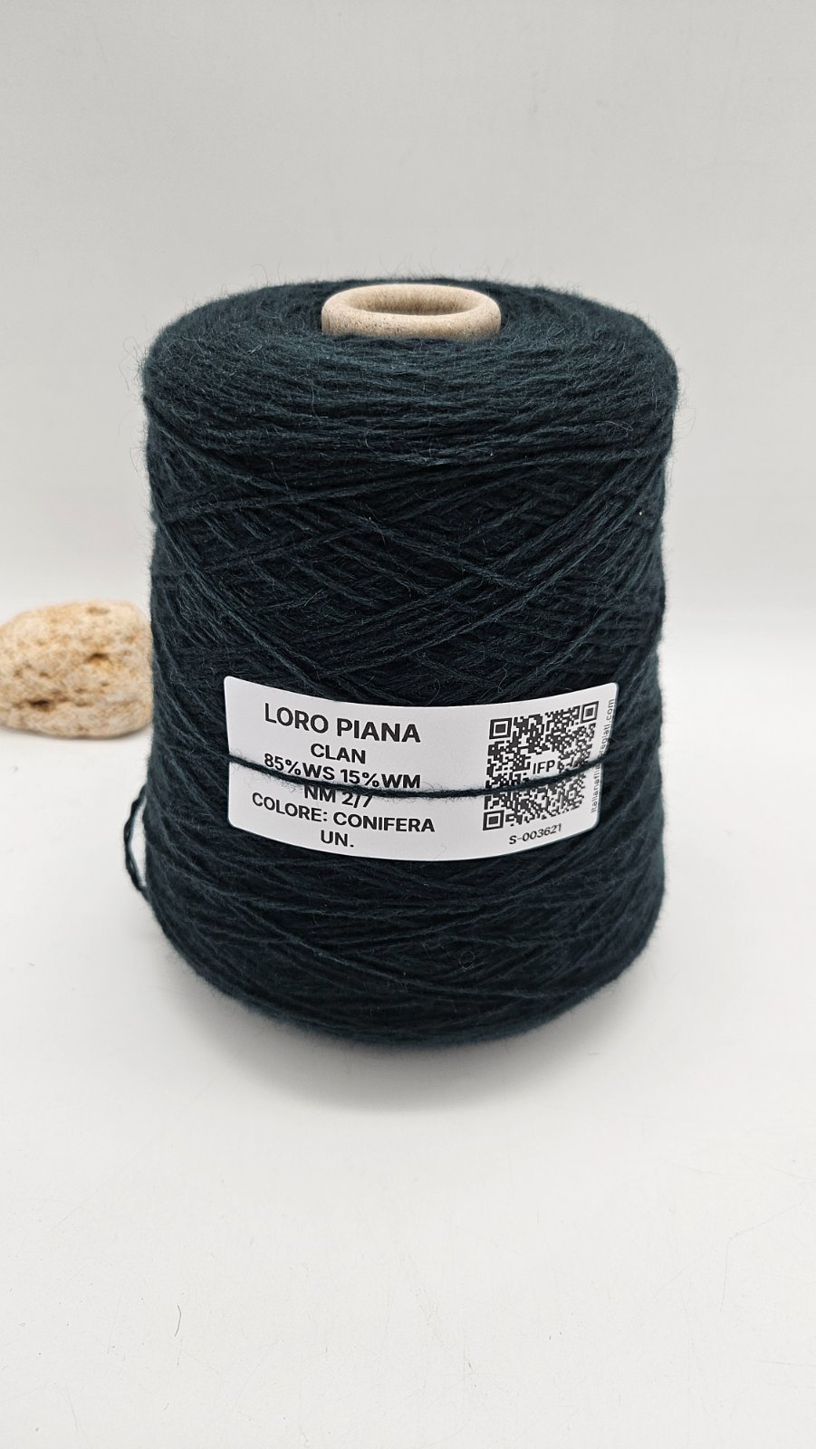 CLAN - 85%WS 15%WM yarn - by Loro Piana
